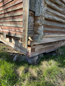 Abb. 104 Nuhjala, Gutsanlage, Speicher, Gebäude 13 (lt. Denkmalschutzdoku. 2002), Verschalung, 2023