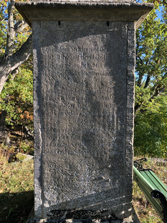 Abb. 164 Stola, Park, Minneslund, Gedenkstein für Alexander Pope von 1790, Inschrift, 2022